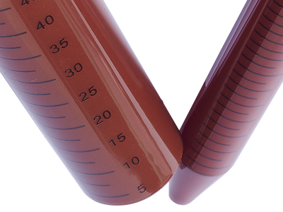 管體表面黑色刻度清晰，準(zhǔn)確度±2%